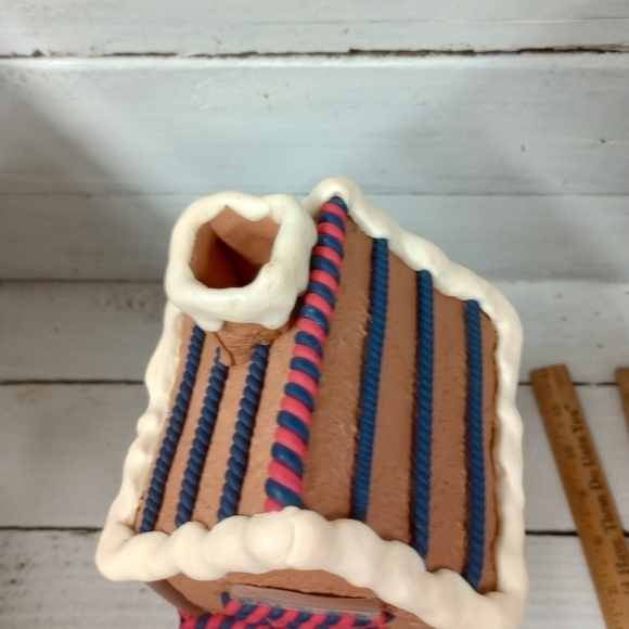 New England Patriots NFL Forever Collectibles Forever Christmas Gingerbread Hous - Picture 6 of 10